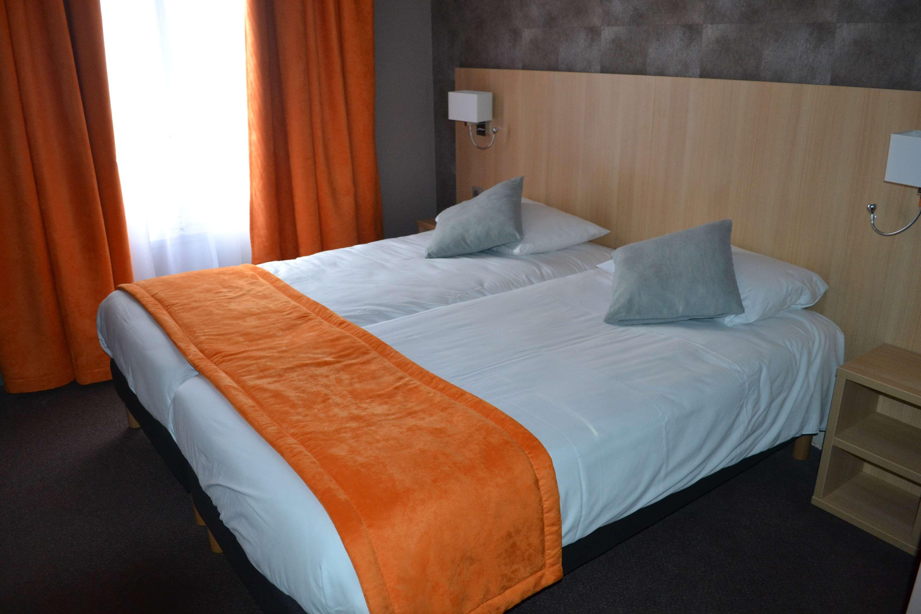 Hotel Europe And Spa Reims Esterno foto