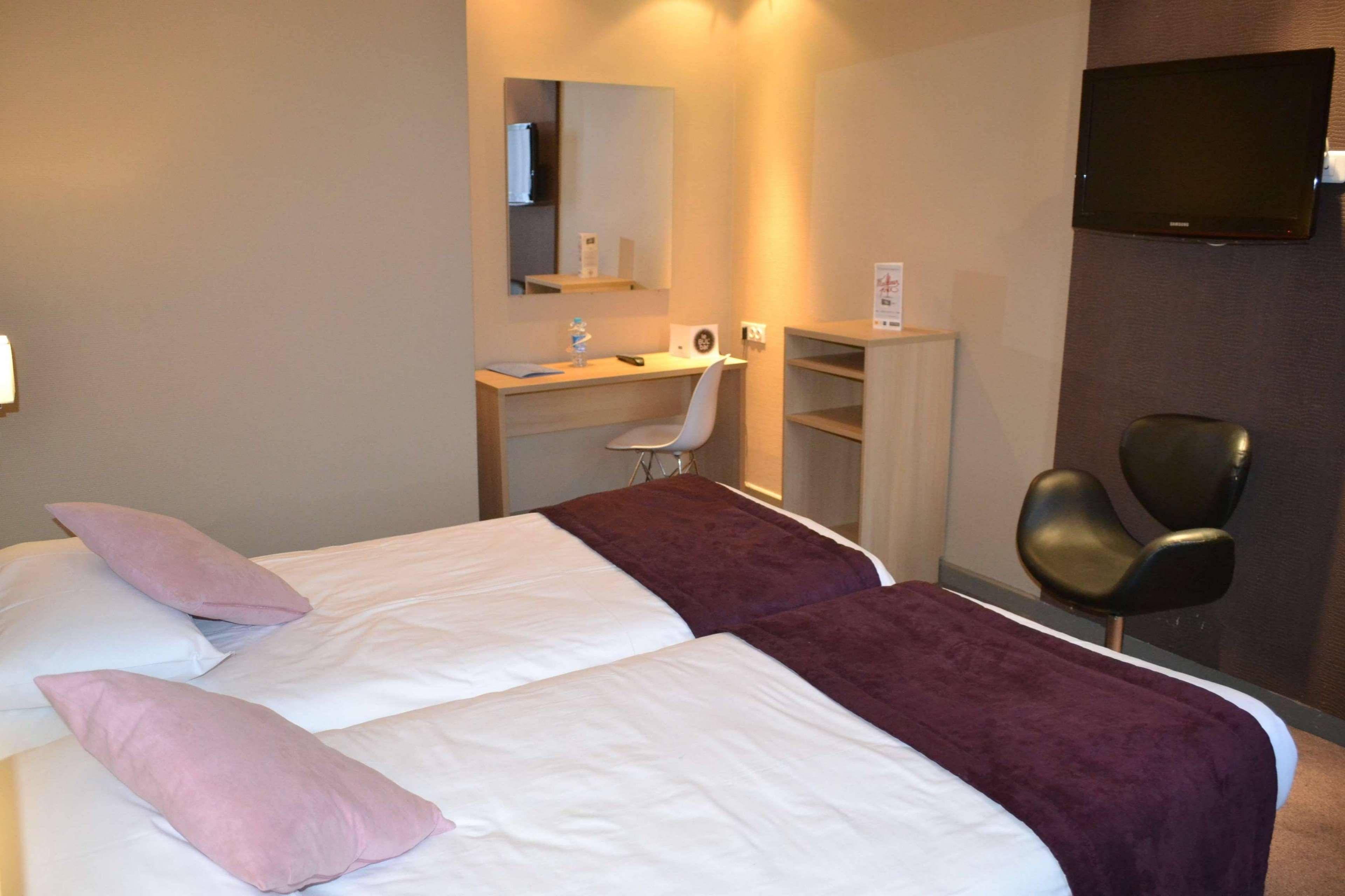 Hotel Europe And Spa Reims Esterno foto