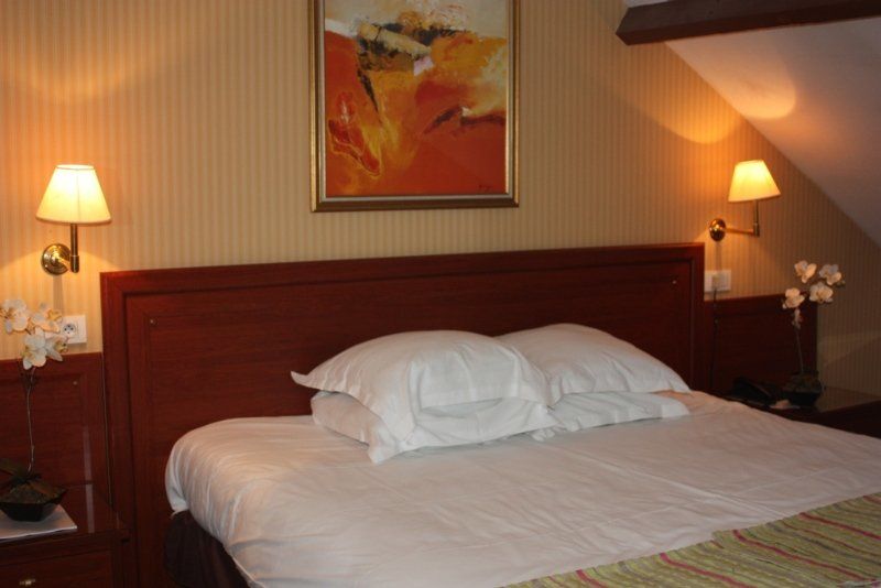 Hotel Europe And Spa Reims Esterno foto